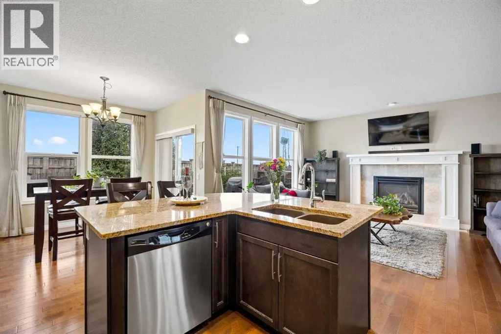 395 Mahogany Terrace SE