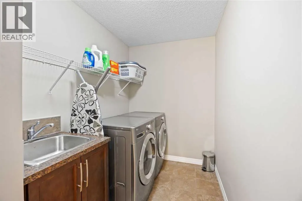 395 Mahogany Terrace SE