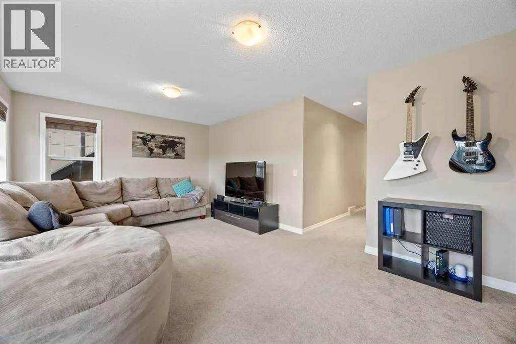 395 Mahogany Terrace SE