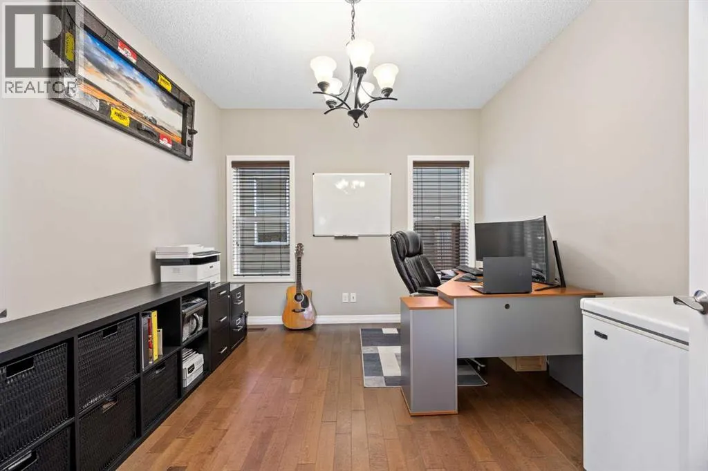 395 Mahogany Terrace SE