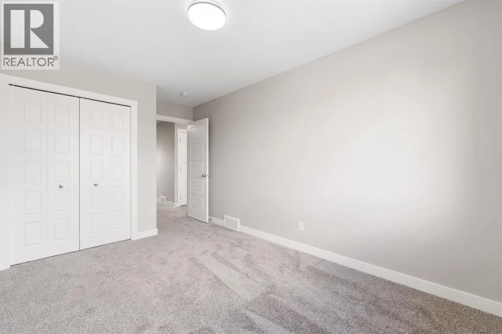 340 Cobblestone Gate SW