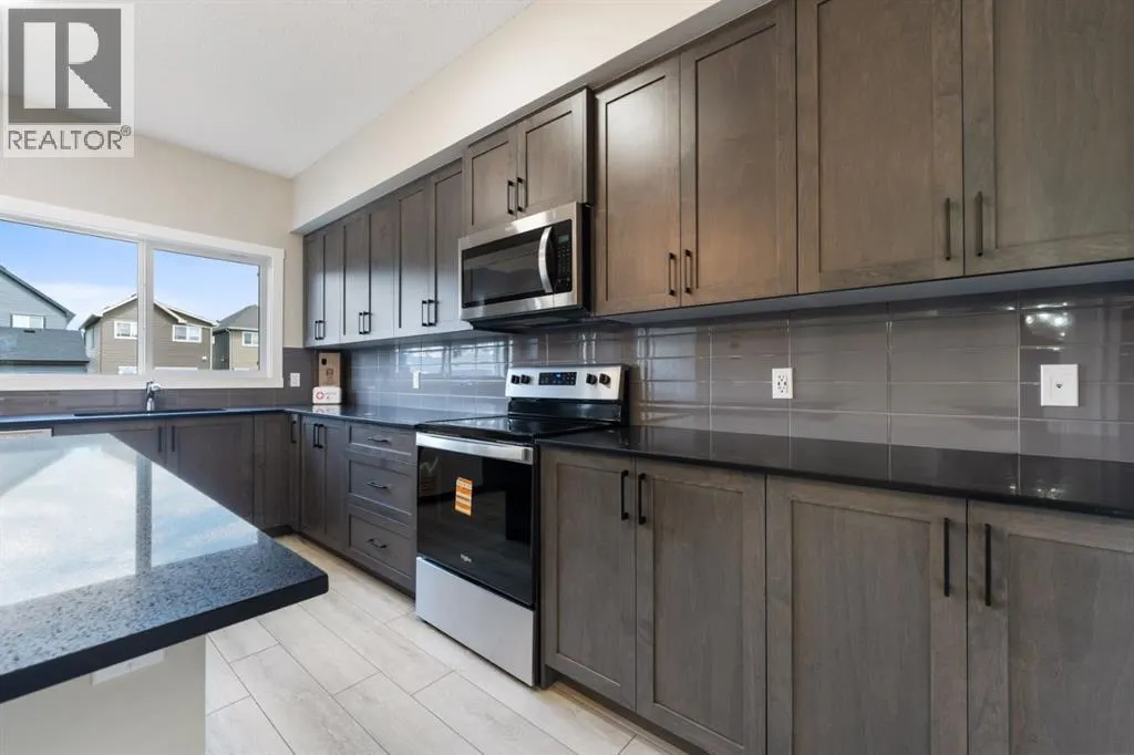 340 Cobblestone Gate SW