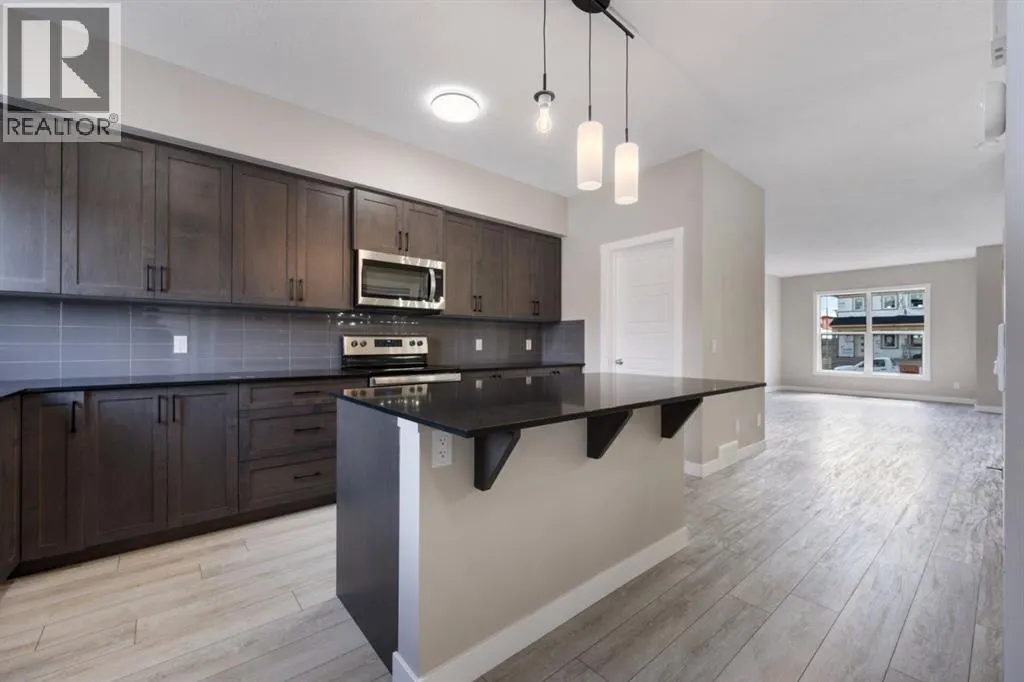 340 Cobblestone Gate SW