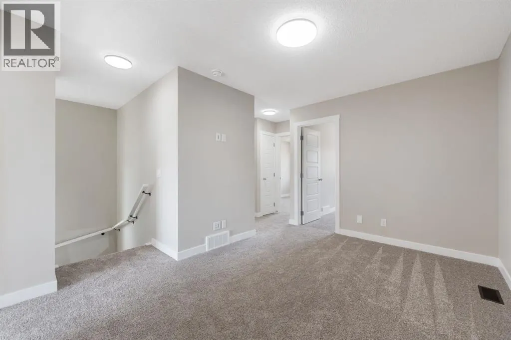340 Cobblestone Gate SW