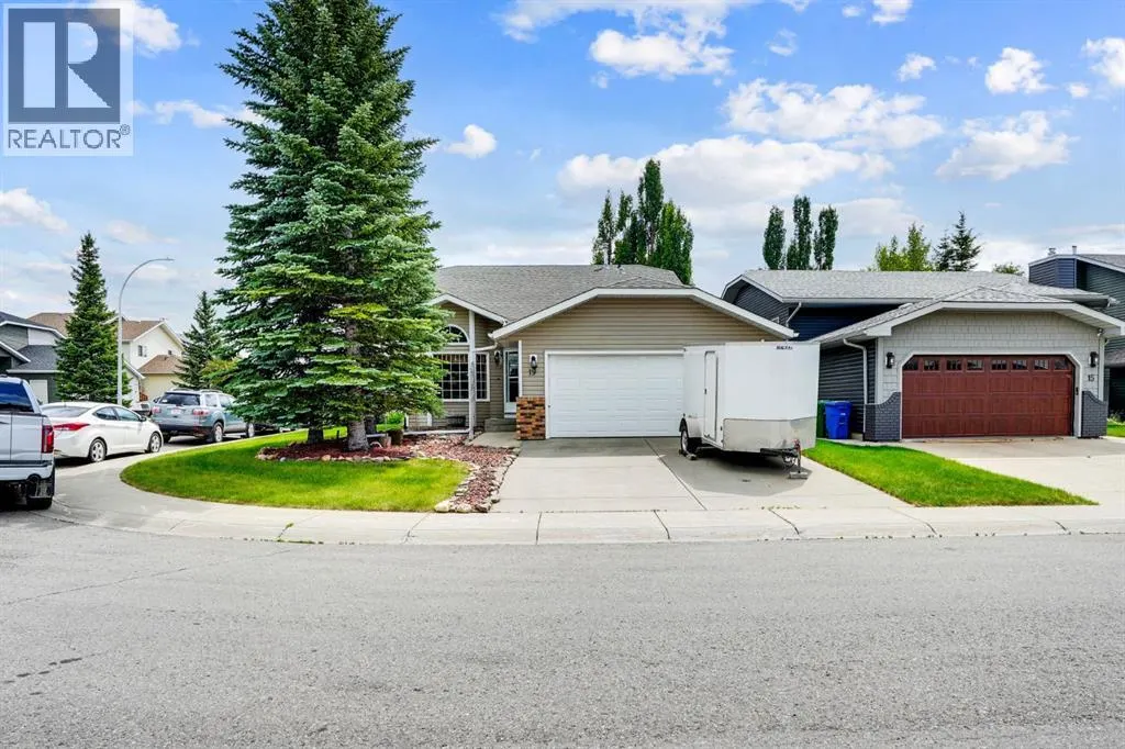 19 Everglade Drive SE