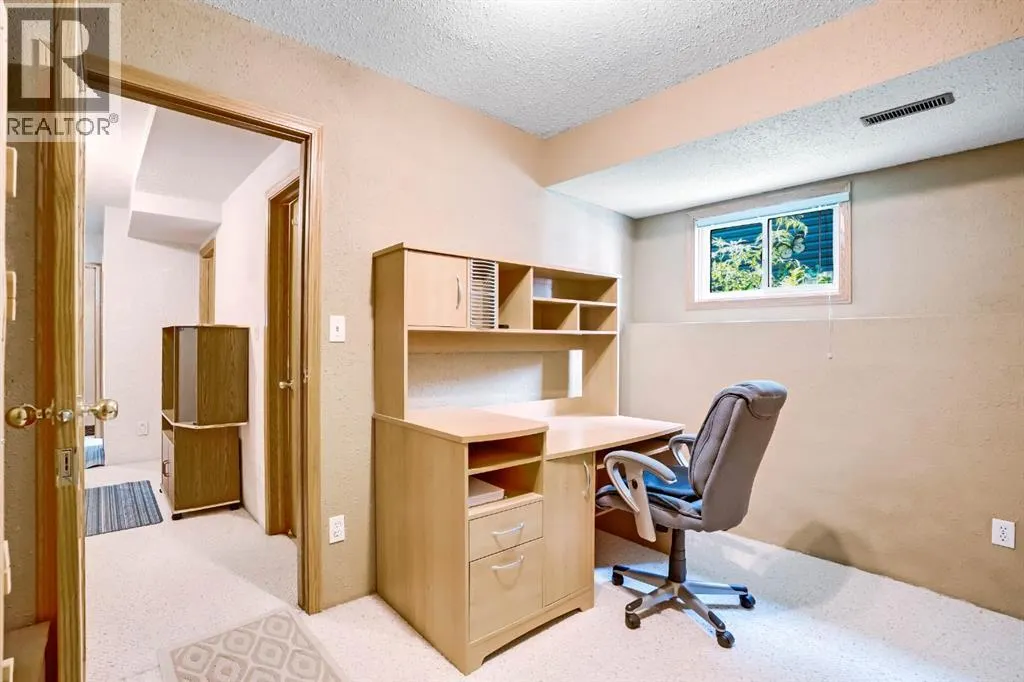 19 Everglade Drive SE