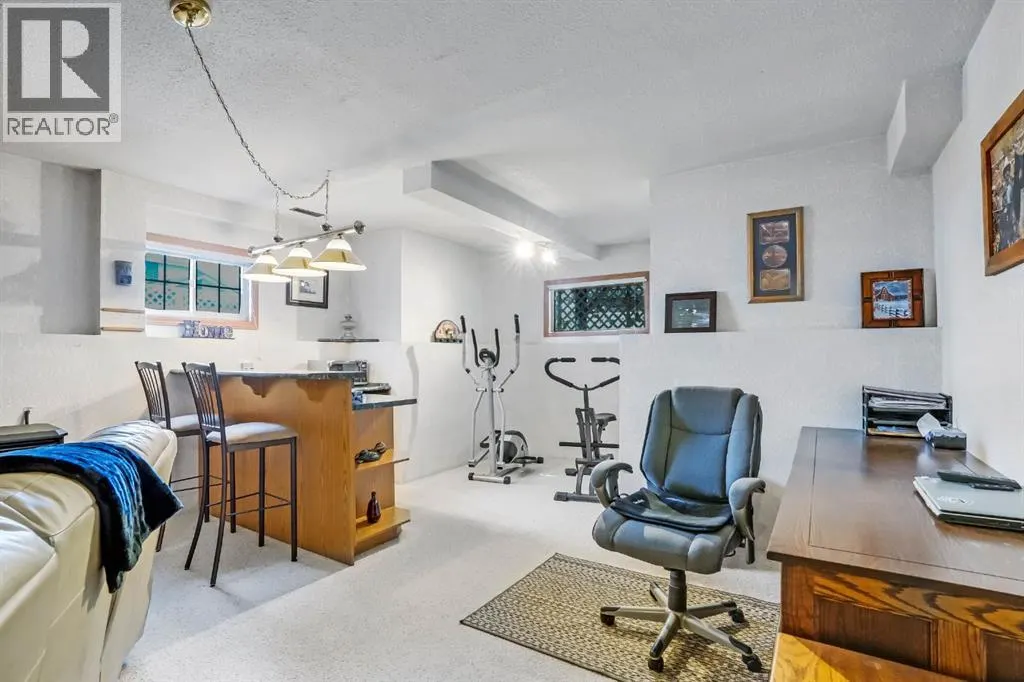 19 Everglade Drive SE