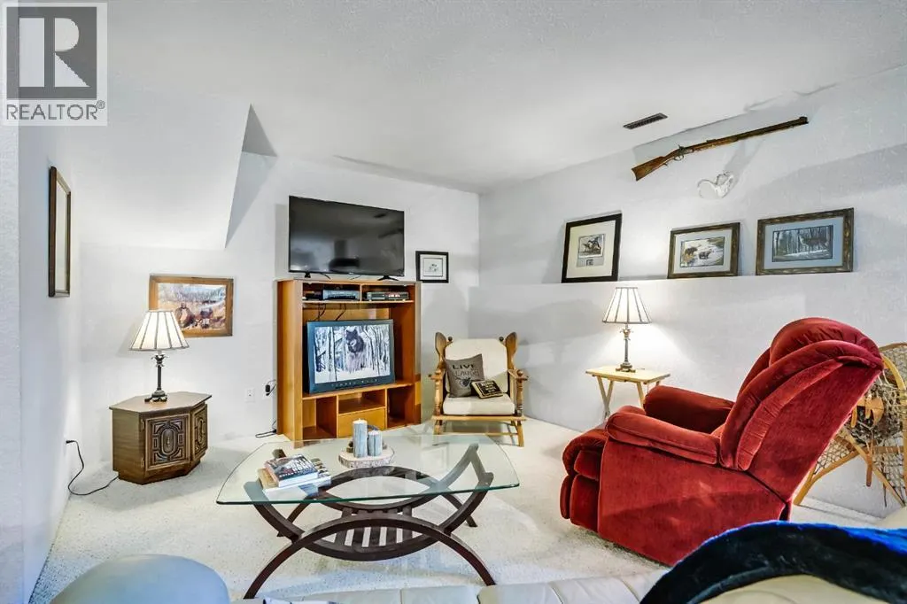 19 Everglade Drive SE