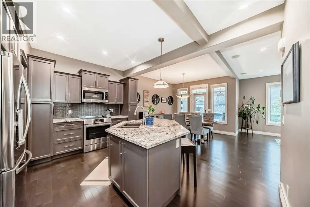 2695 Ravenslea Gardens SE