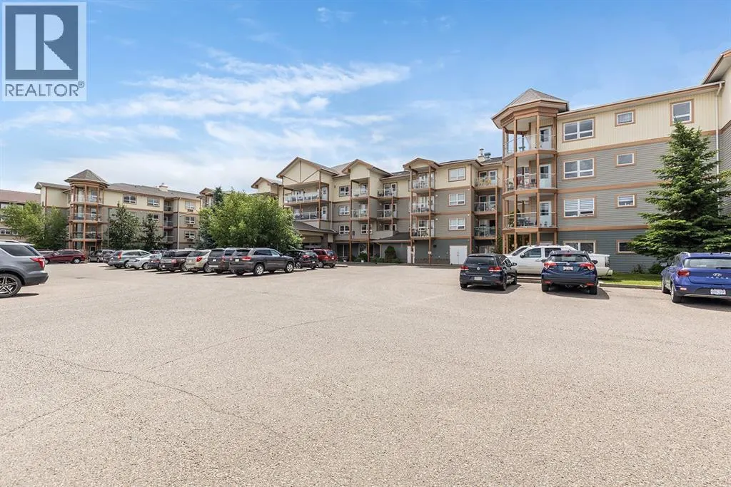 215, 1595 Southview Drive SE