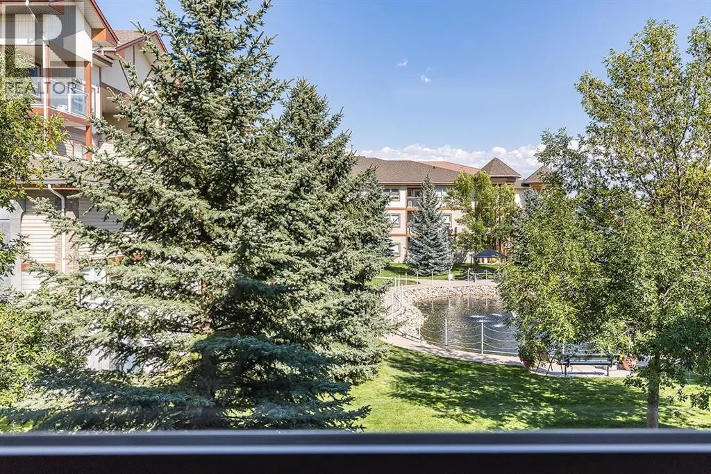 215, 1595 Southview Drive SE