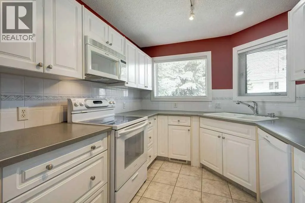 127 Patina Court SW