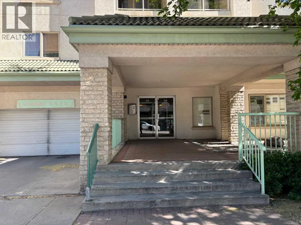 205, 114 15 Avenue SW
