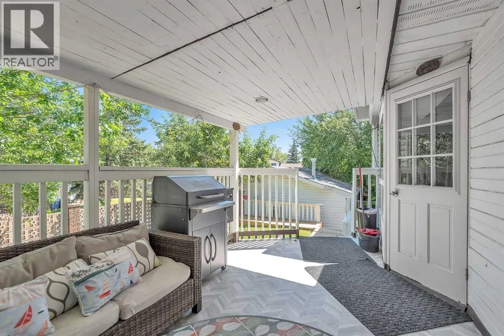 39 Templeridge Bay NE