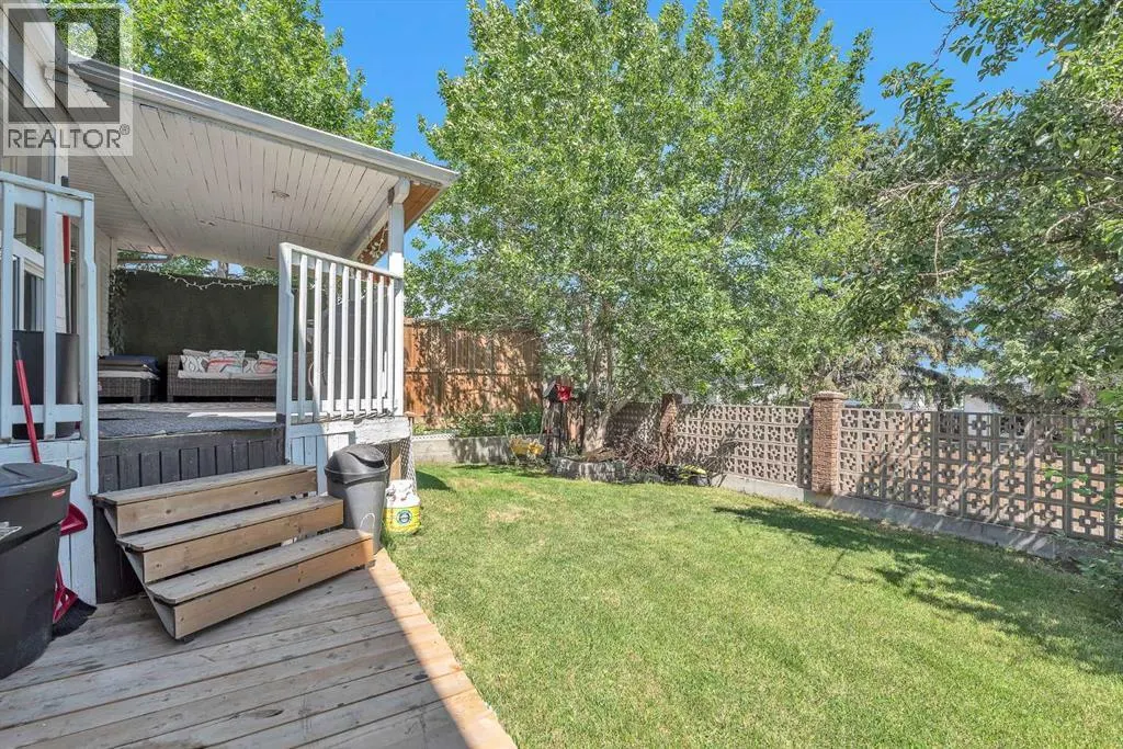 39 Templeridge Bay NE