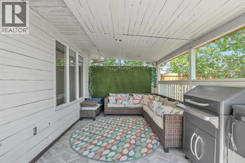 39 Templeridge Bay NE