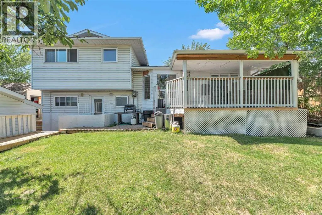 39 Templeridge Bay NE