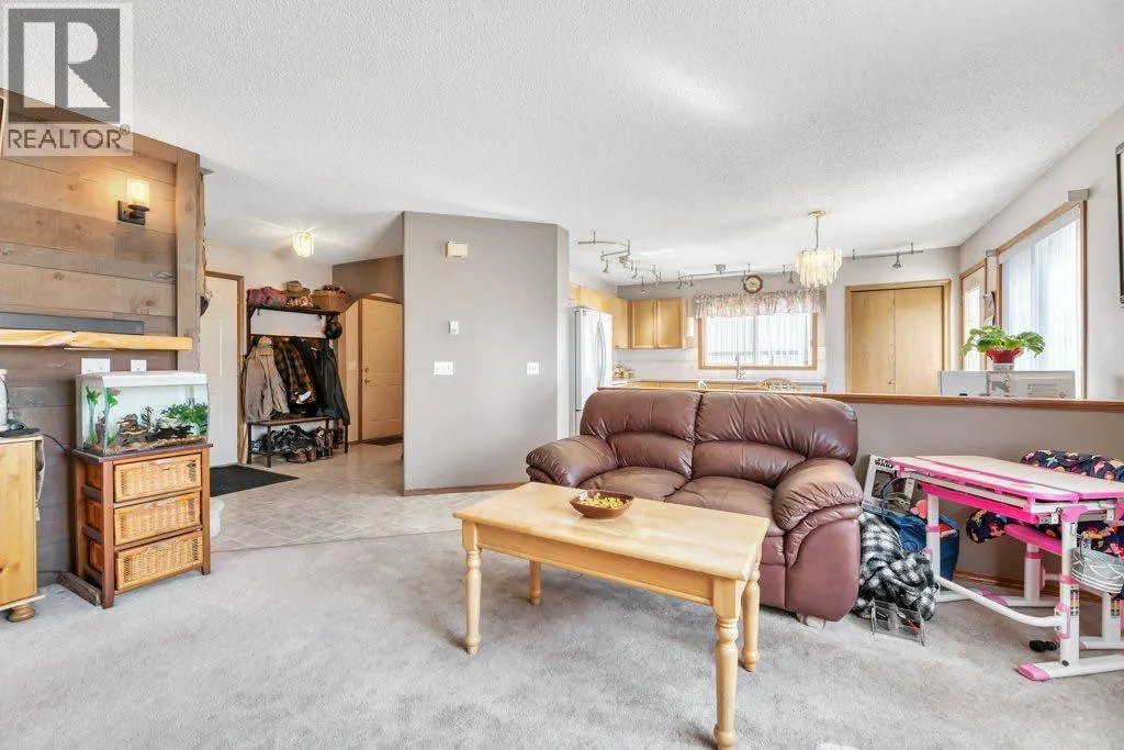 7 Springs Crescent SE