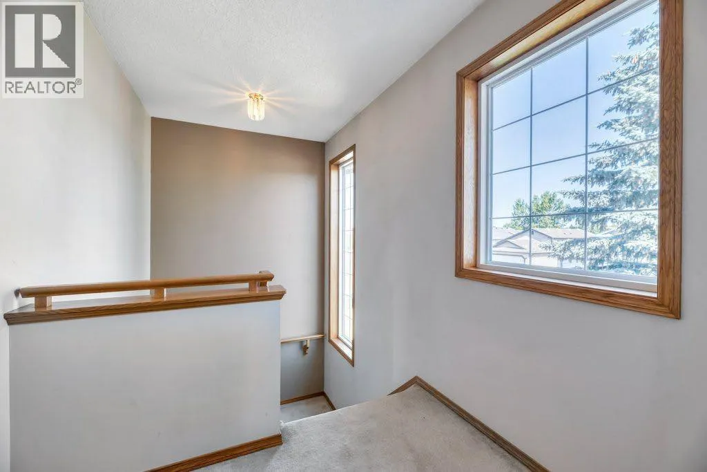 7 Springs Crescent SE