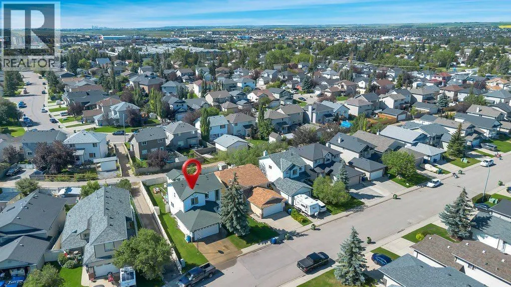 7 Springs Crescent SE