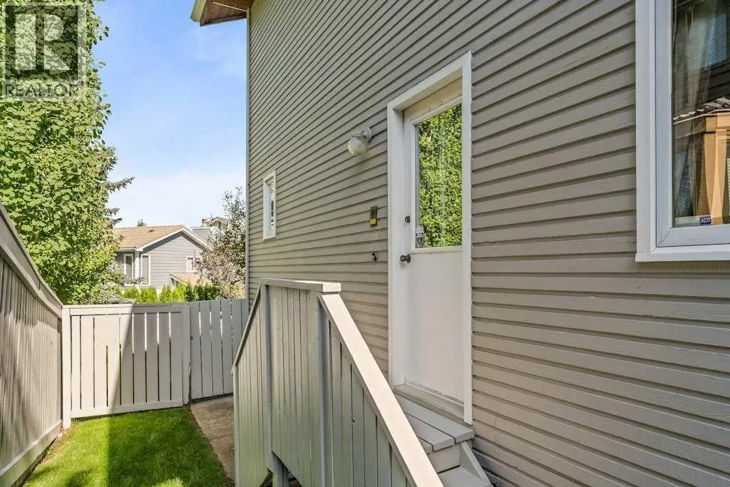 76 Stradbrooke Rise SW