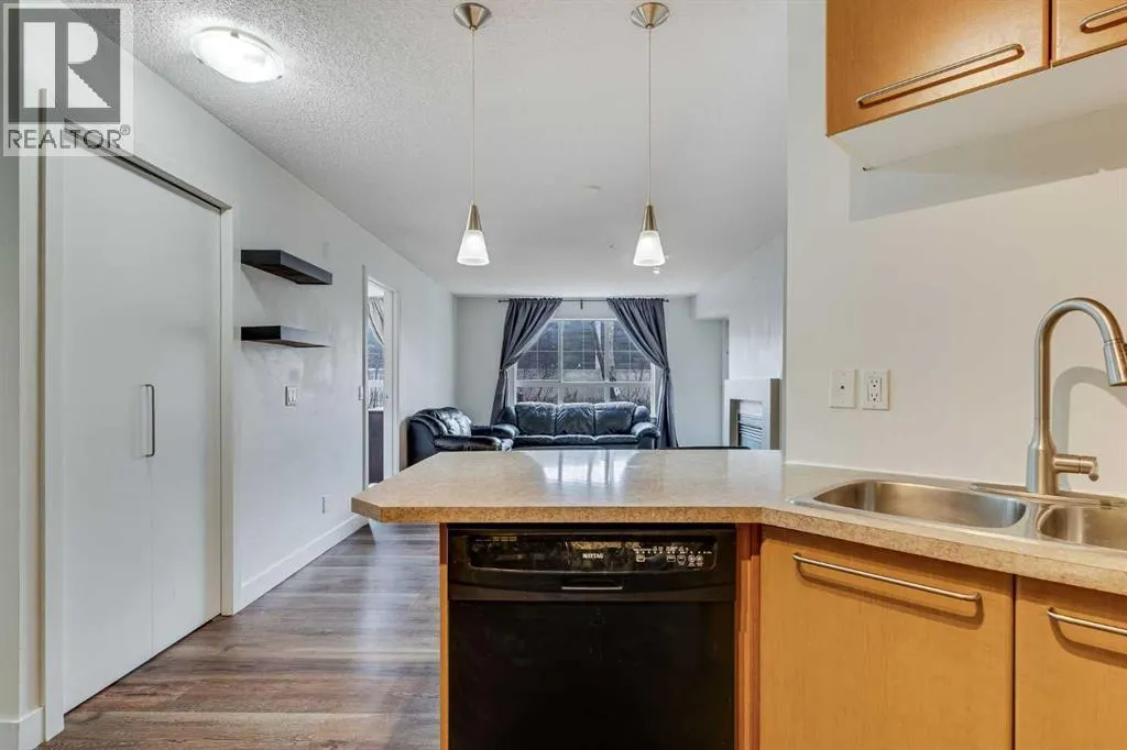 113, 35 Richard Court SW