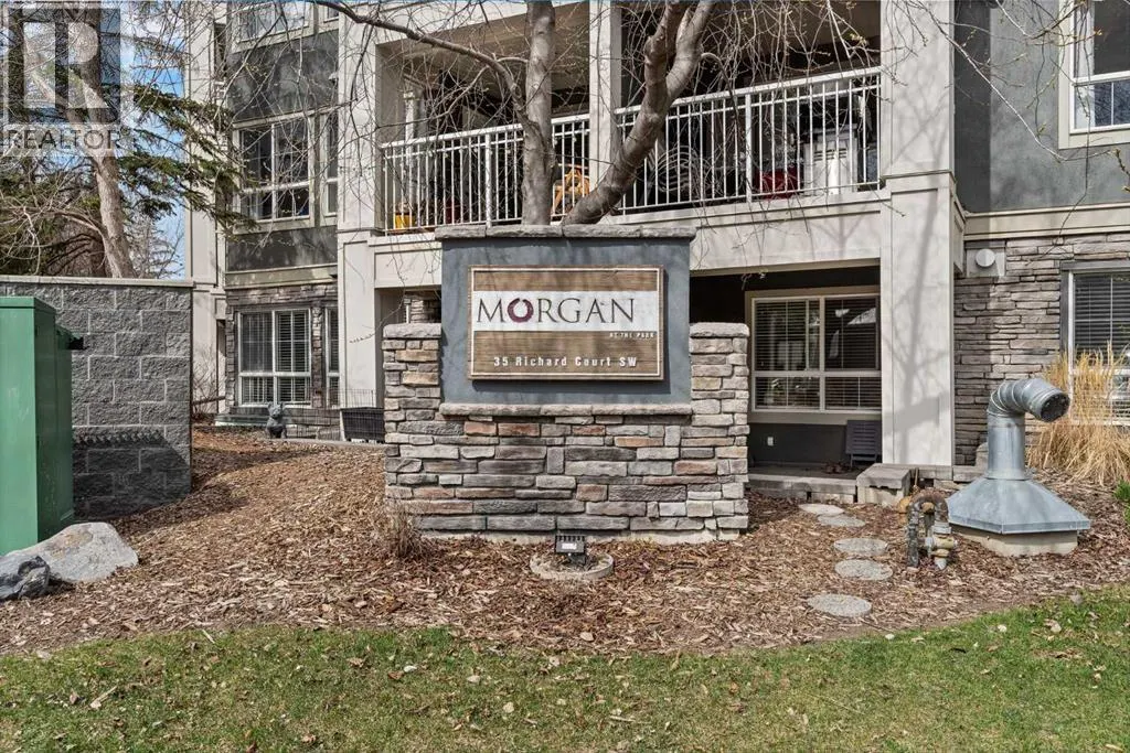 113, 35 Richard Court SW