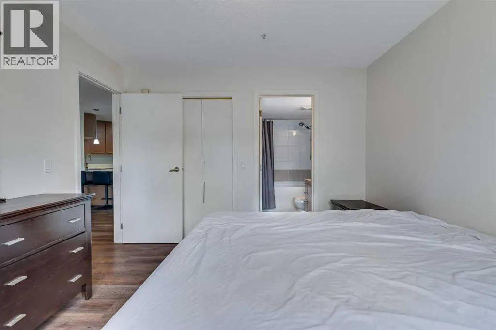 113, 35 Richard Court SW