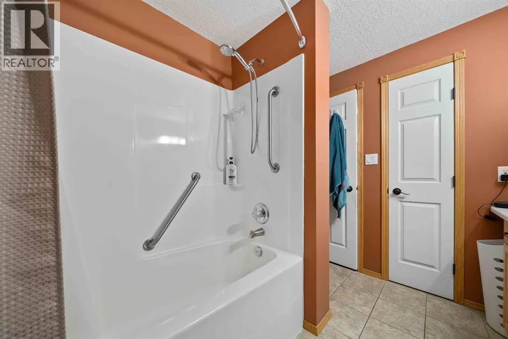 216, 1182 Southview Drive SE