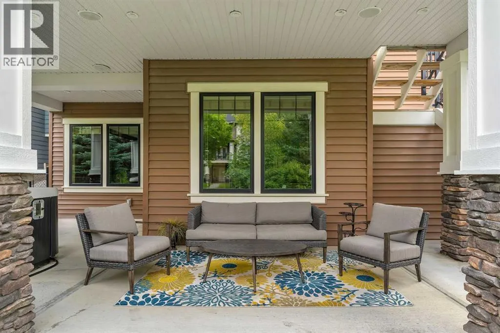 255 Coopers Hill SW