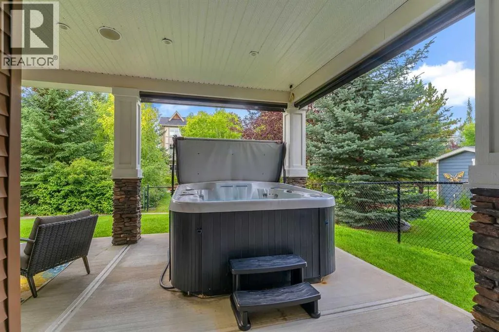 255 Coopers Hill SW