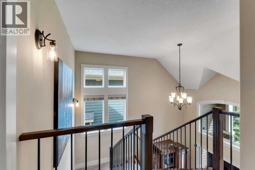 255 Coopers Hill SW