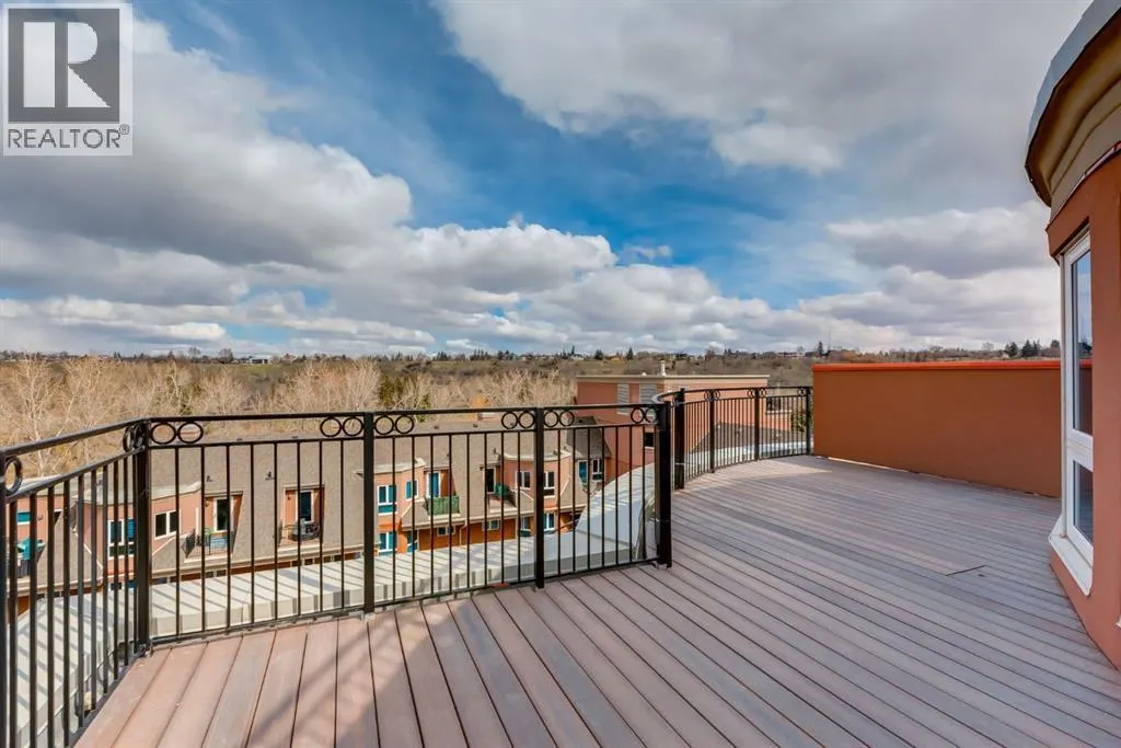 8704, 400 Eau Claire Avenue SW
