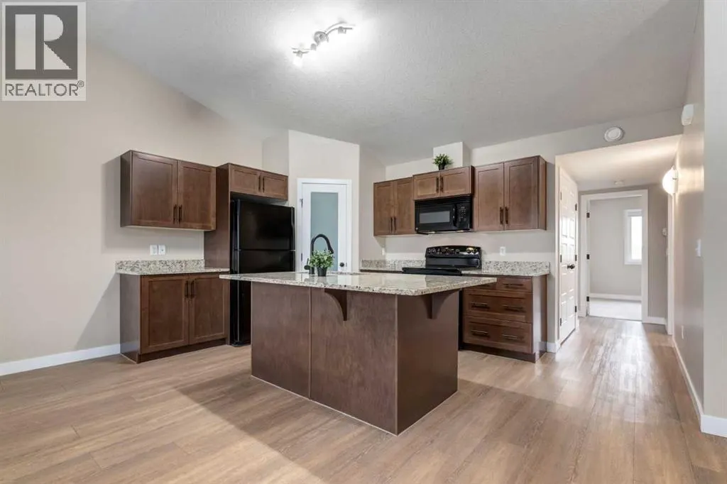 5203, 2781 Chinook Winds Drive SW