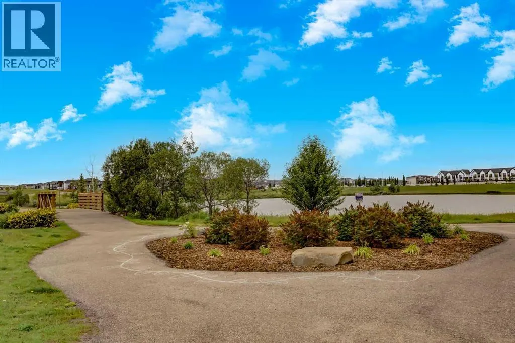 5203, 2781 Chinook Winds Drive SW