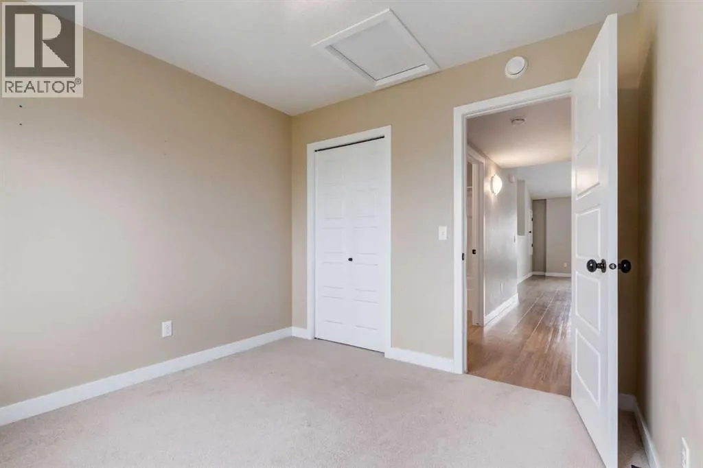 5203, 2781 Chinook Winds Drive SW