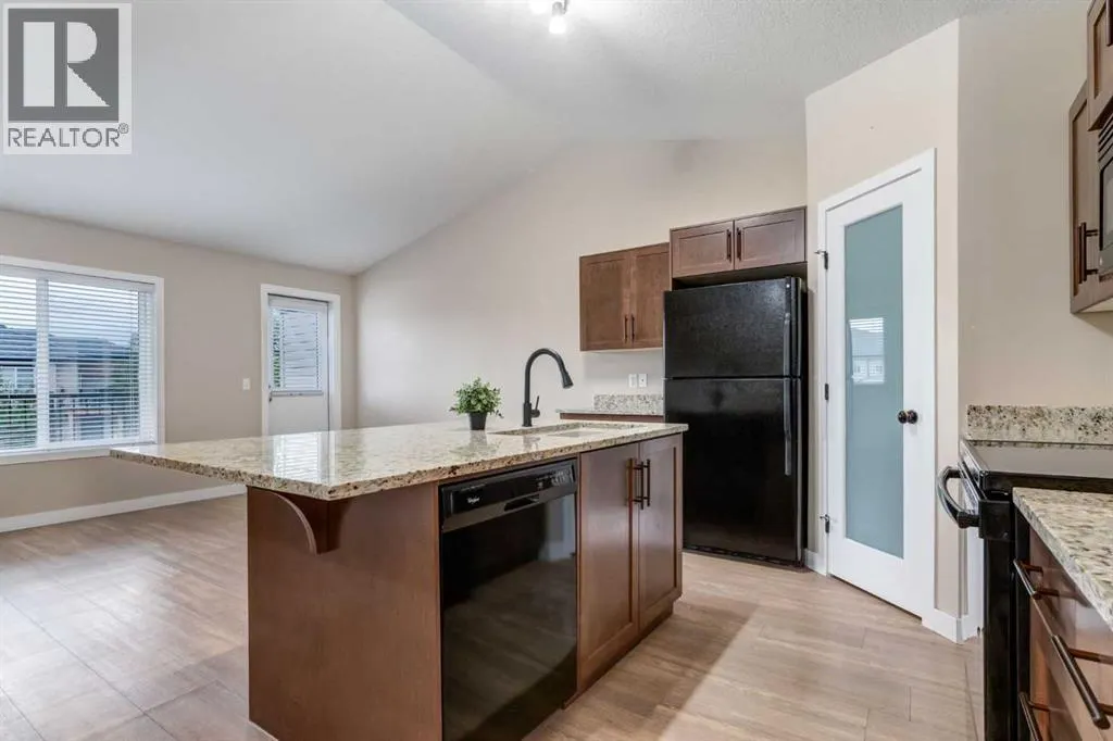 5203, 2781 Chinook Winds Drive SW