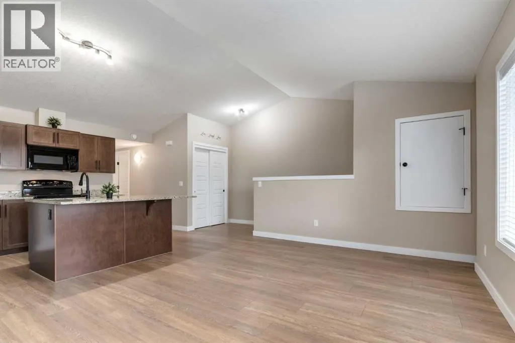 5203, 2781 Chinook Winds Drive SW