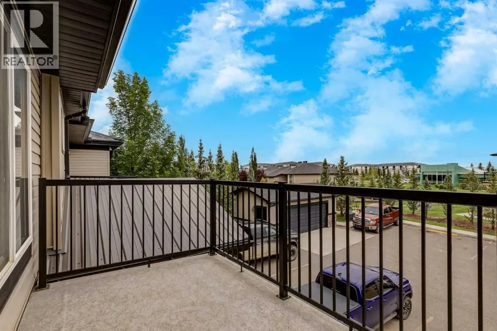 5203, 2781 Chinook Winds Drive SW