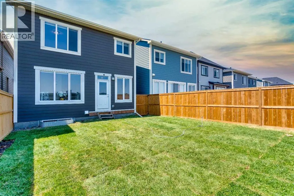 82 Magnolia Court SE