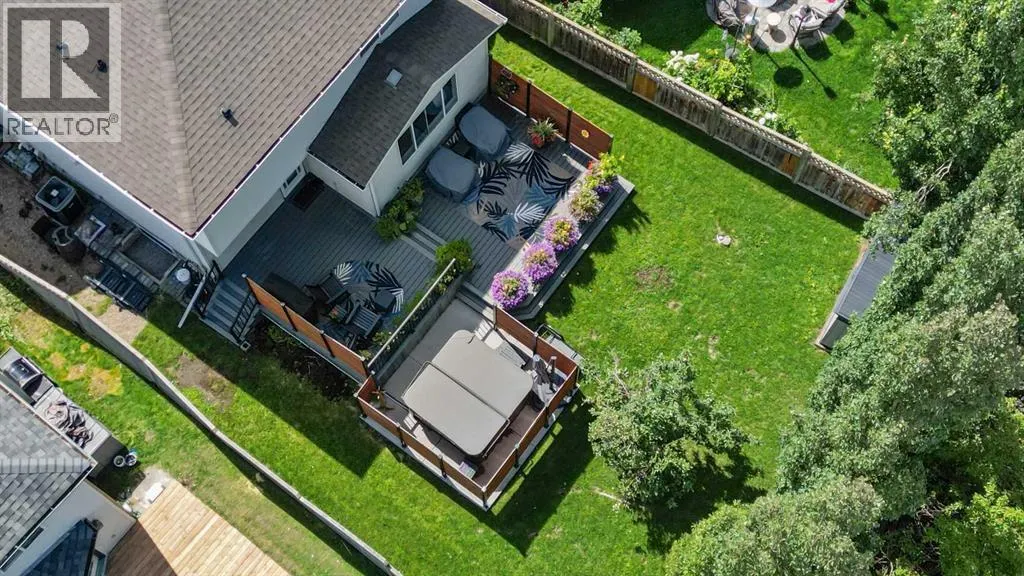 1732 Douglas Glen Grove SE