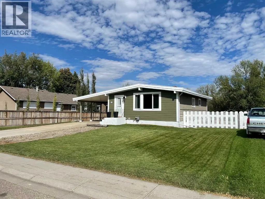 520 6 Street W