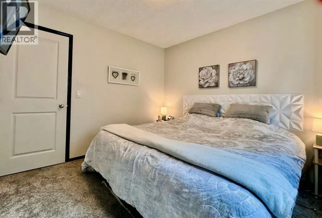 78 Cranwell Common SE