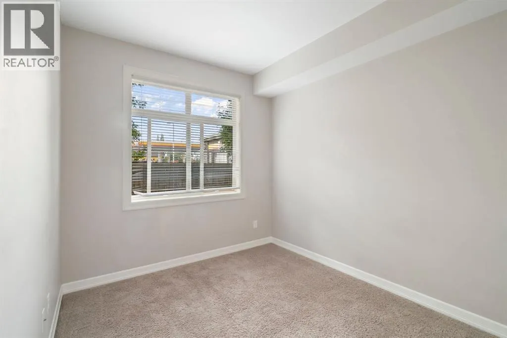 112, 117 Copperpond Common SE