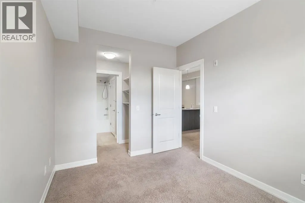 112, 117 Copperpond Common SE