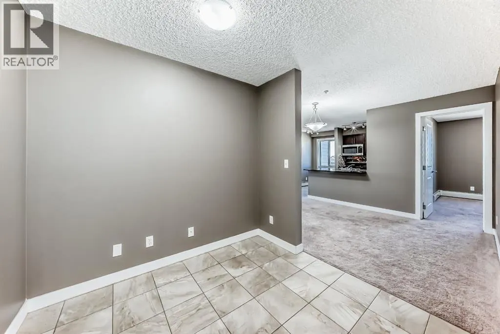 302, 15 Saddlestone Way NE
