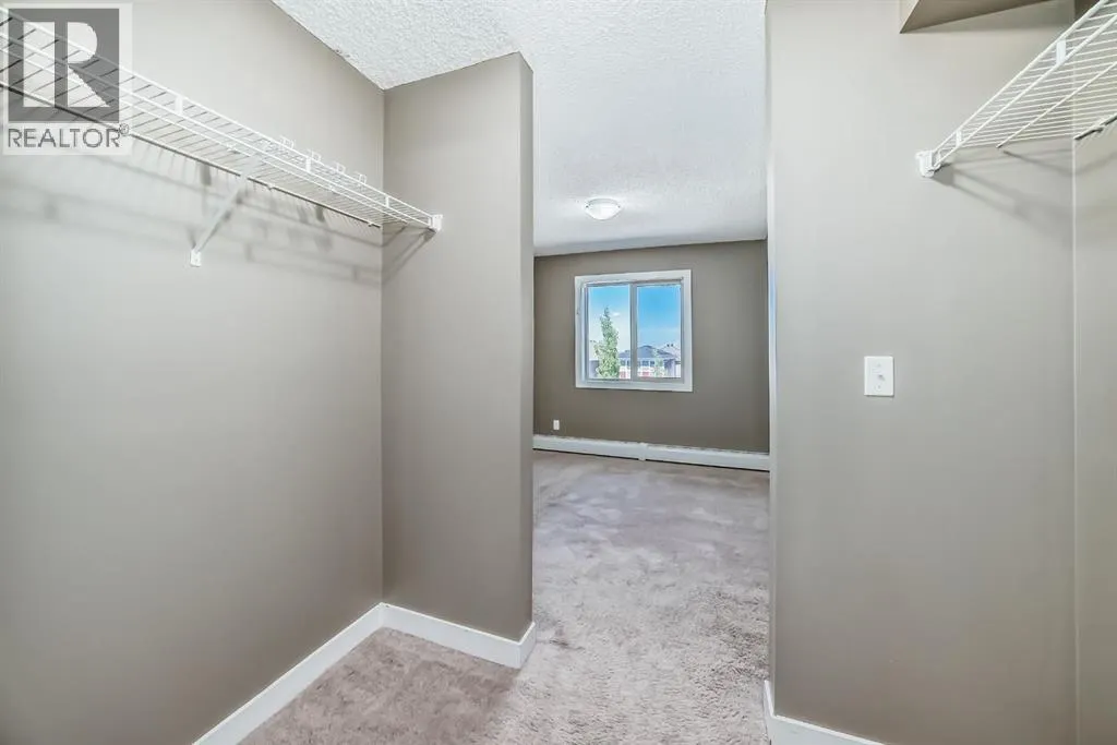 302, 15 Saddlestone Way NE