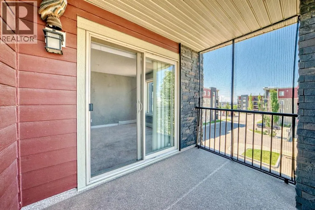 302, 15 Saddlestone Way NE