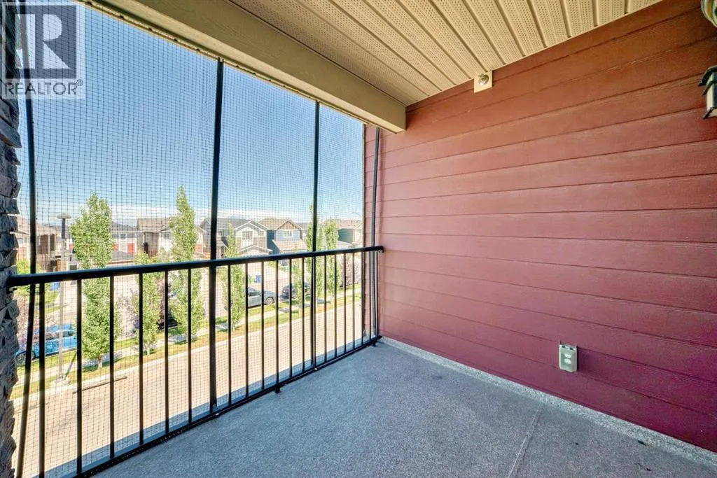 302, 15 Saddlestone Way NE