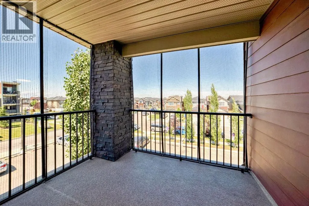302, 15 Saddlestone Way NE